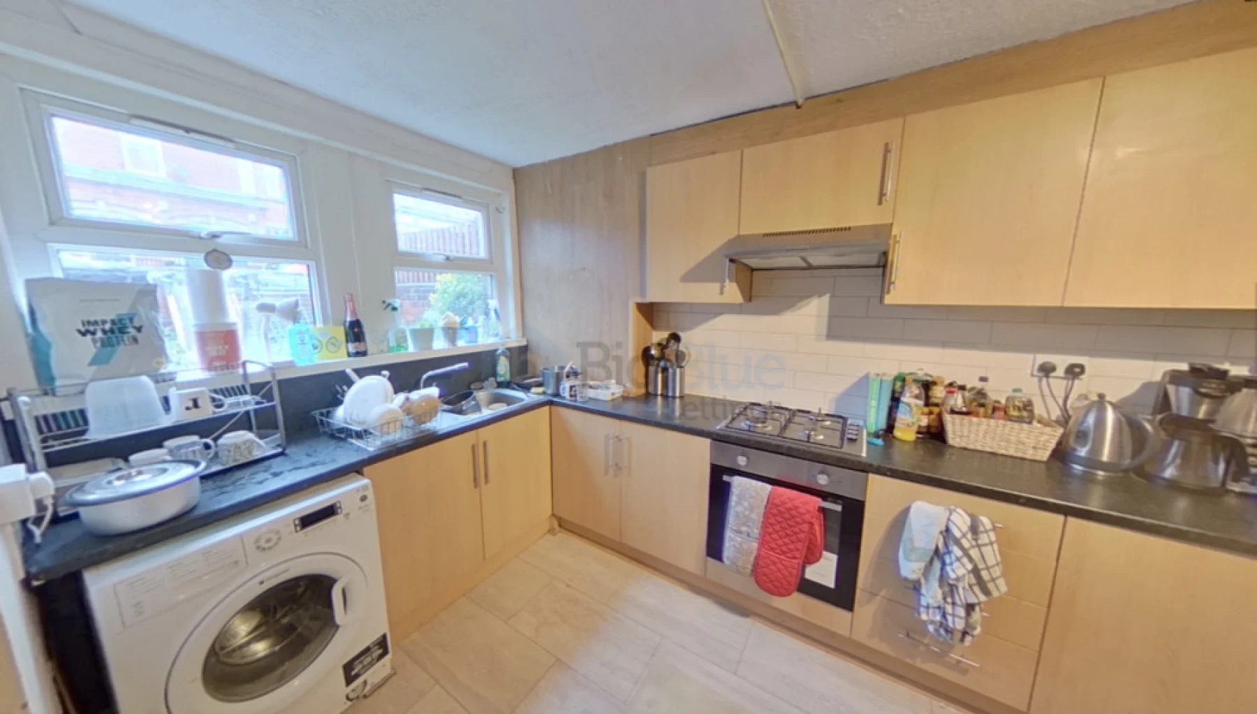 Flat Brudenell Avenue in Leeds