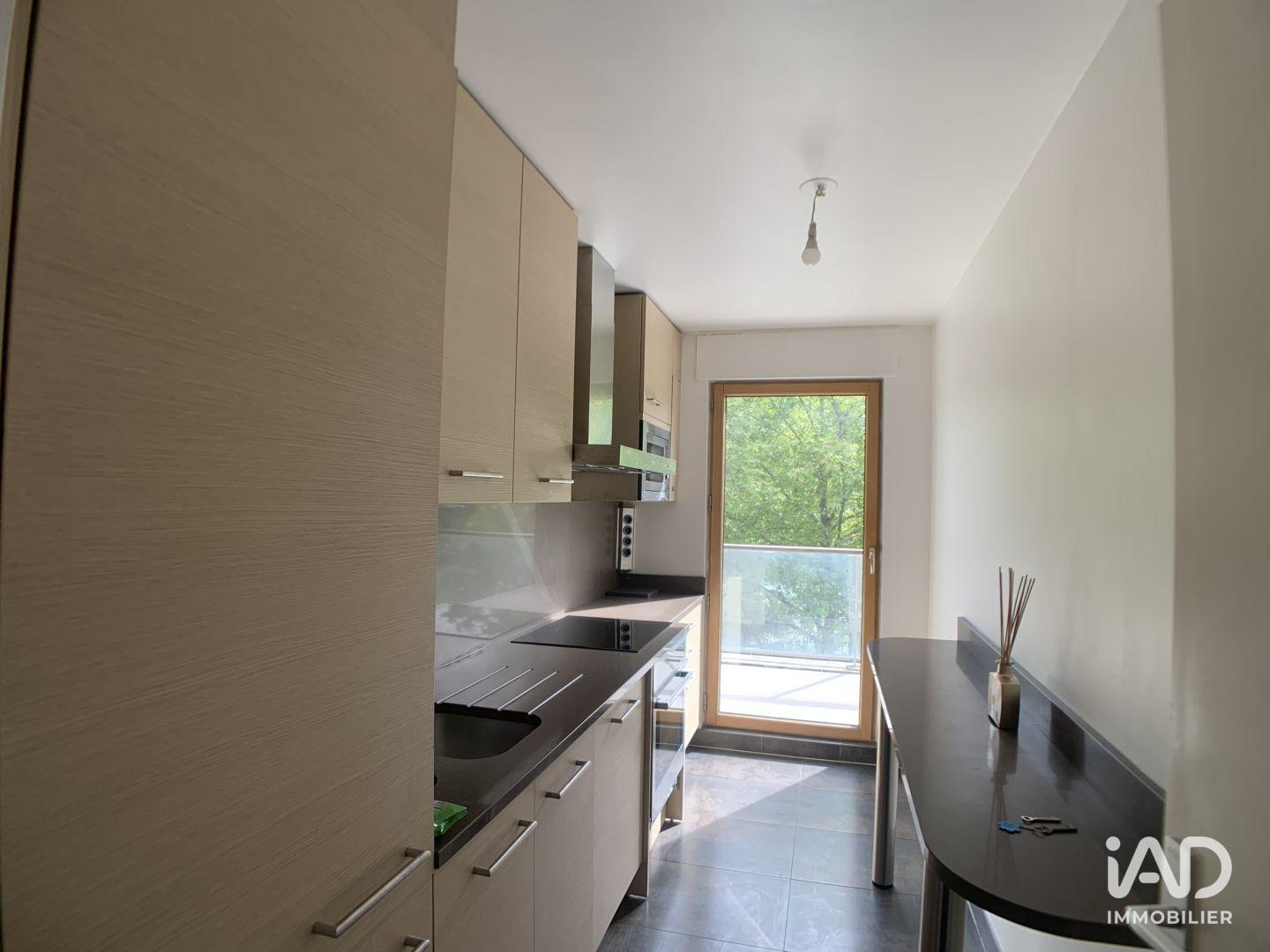 Appartement Allée des Rives de Bagatelle à Suresnes