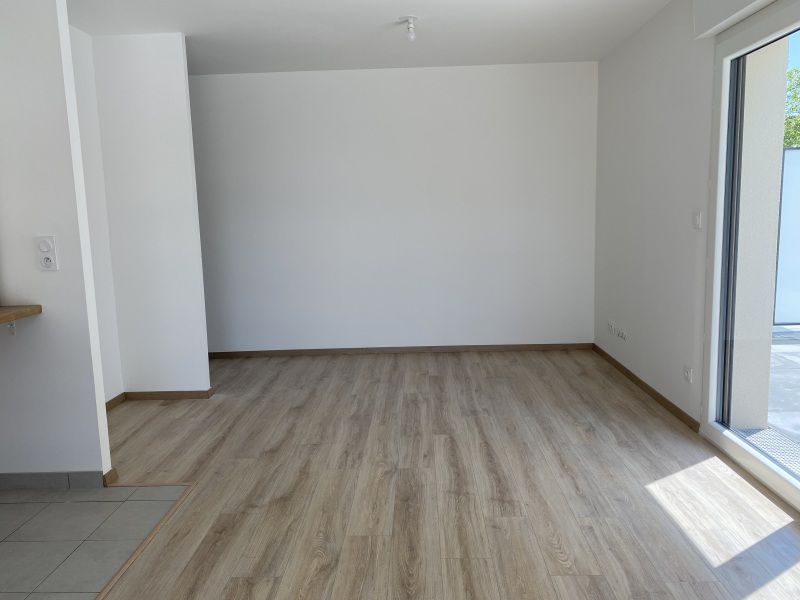 Flat Avenue Edmond Michelet in Orléans