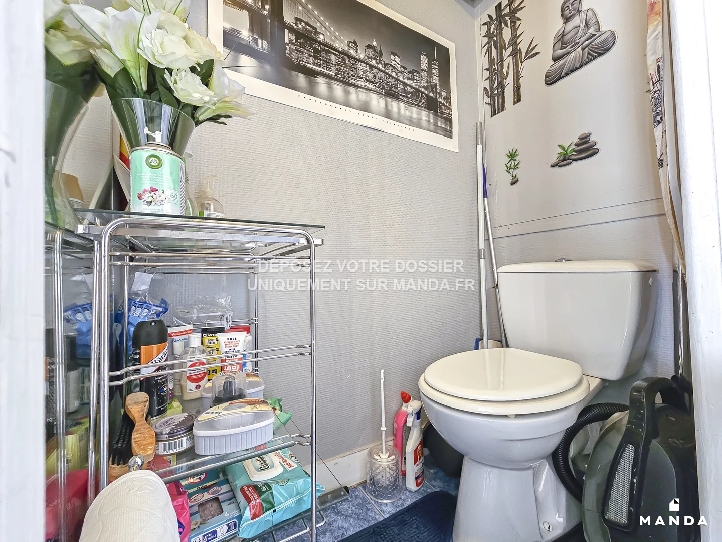 Flat Rue Victor Hugo in Courbevoie