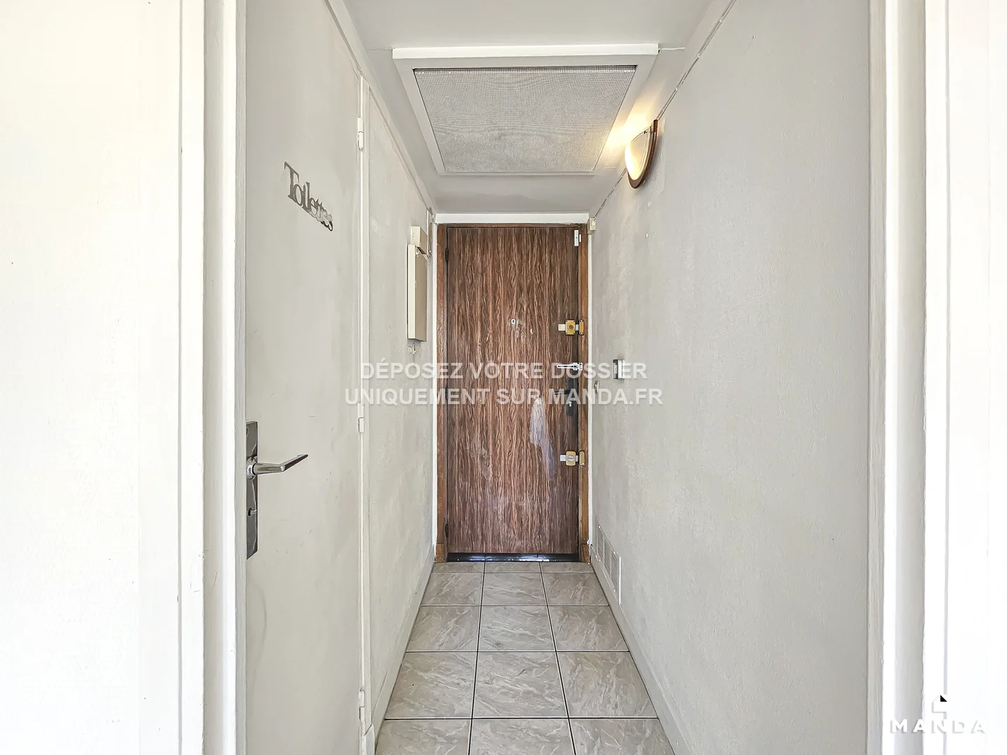 Flat Rue Victor Hugo in Courbevoie