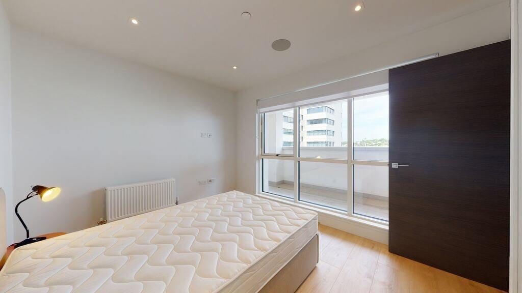 Flat Humphry Repton Lane in Greater London
