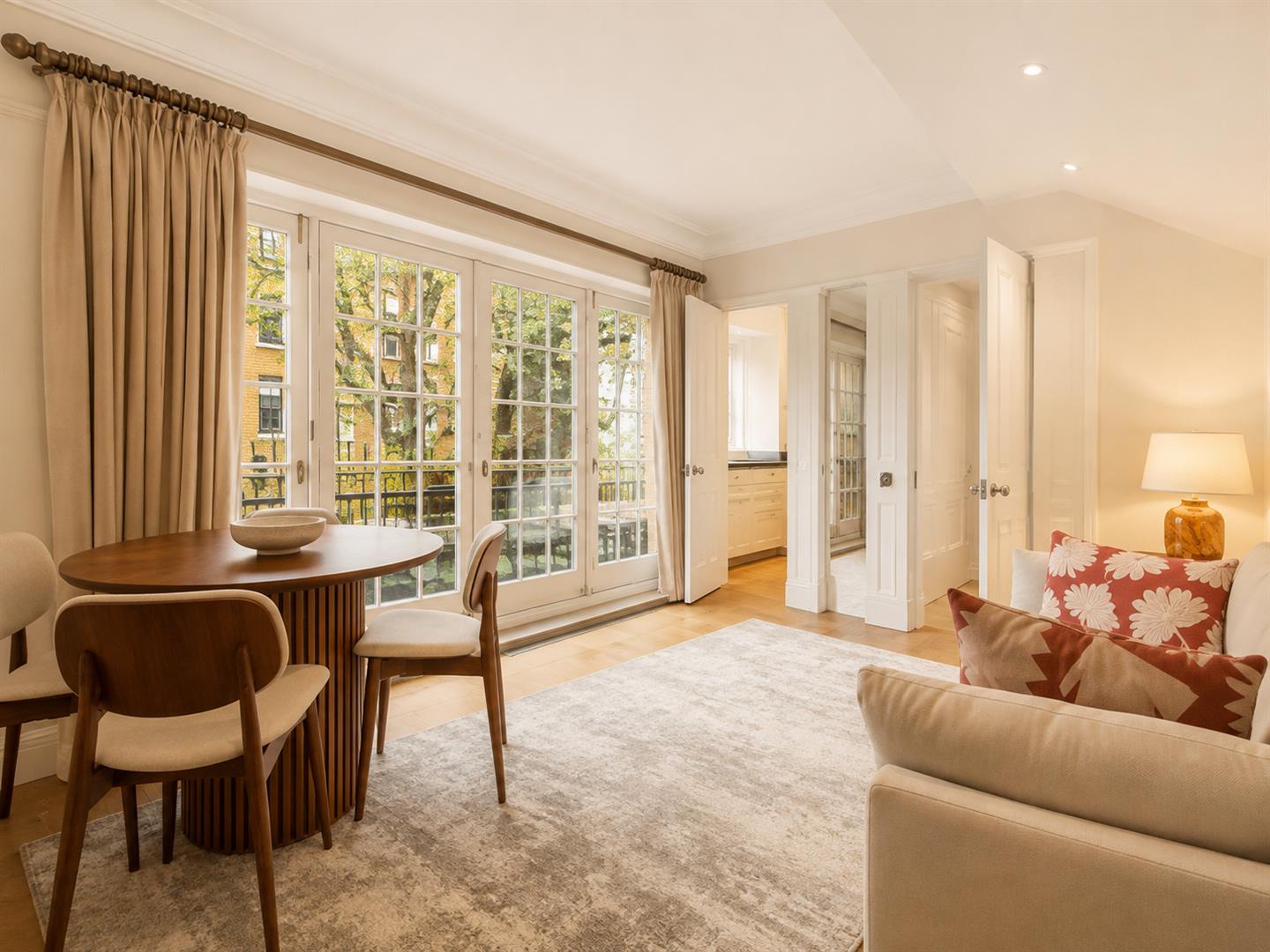 House Egerton Gardens Mews in Greater London