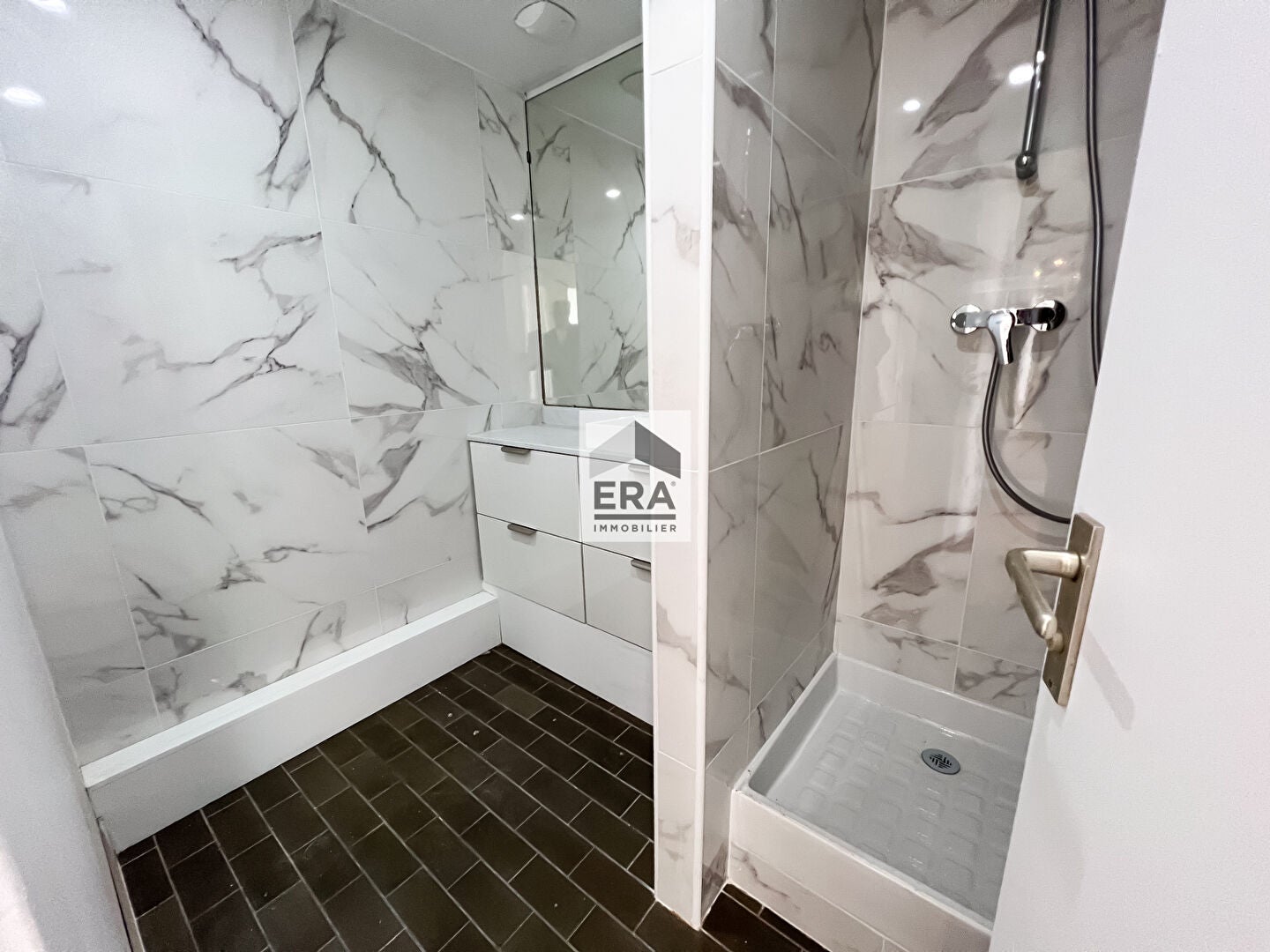 Flat Rue Emeriau in Paris