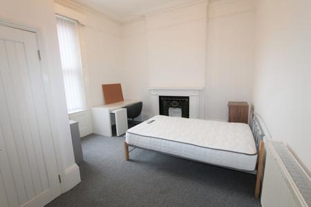 Flat Russell Terrace in Royal Leamington Spa