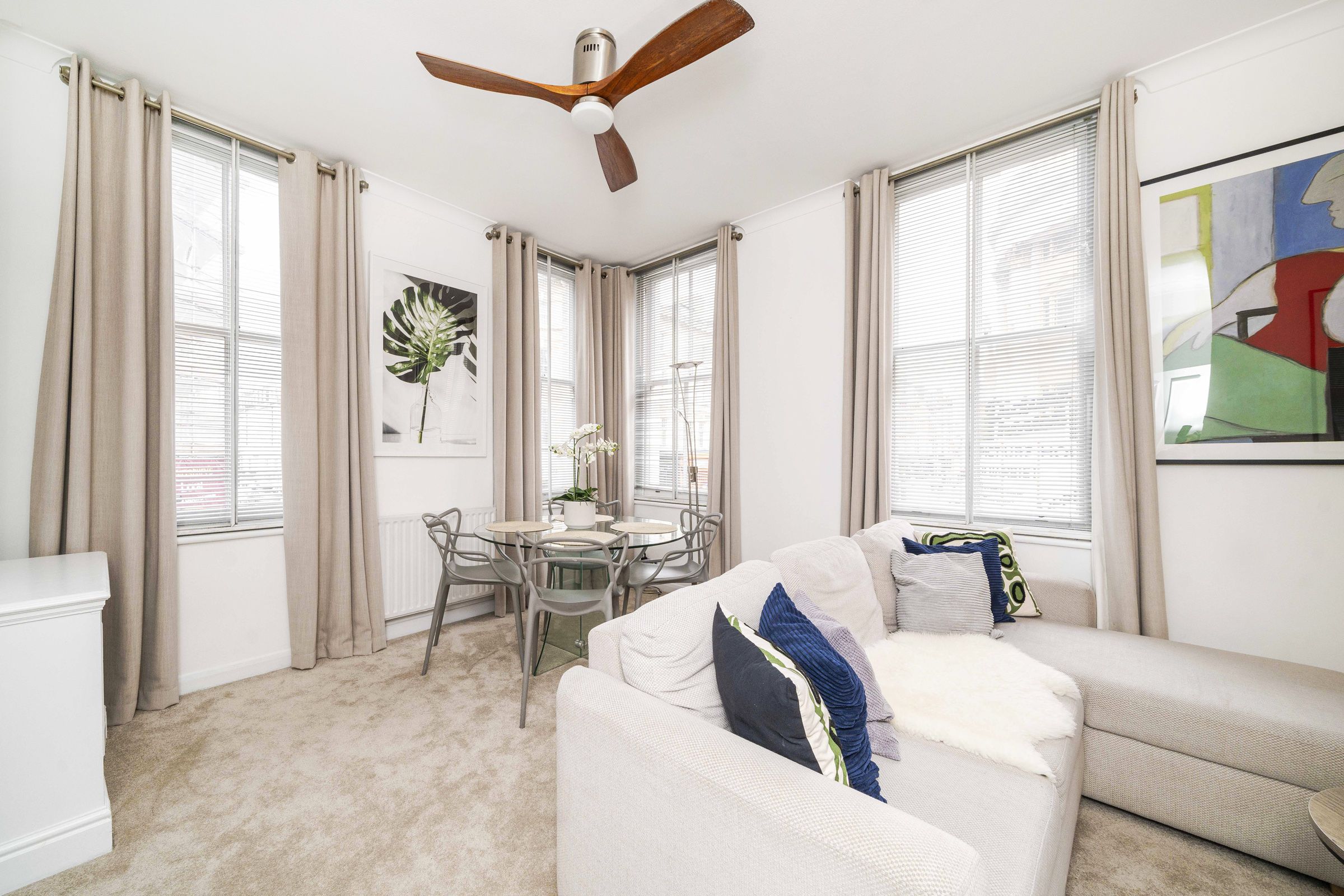 Flat Drayton Gardens in Greater London
