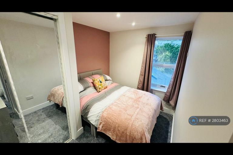 Room Leverington Road in Fenland District