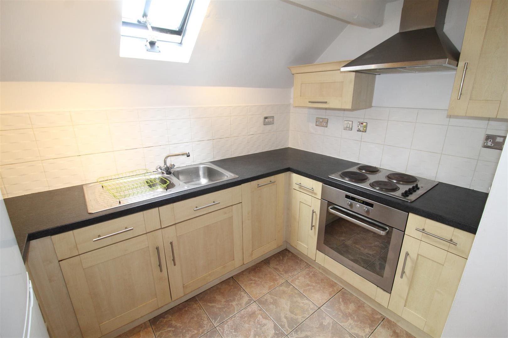 Flat Sinderhill Court in Calderdale