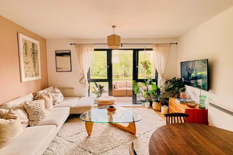 Flat Harry Zeital Way in Greater London