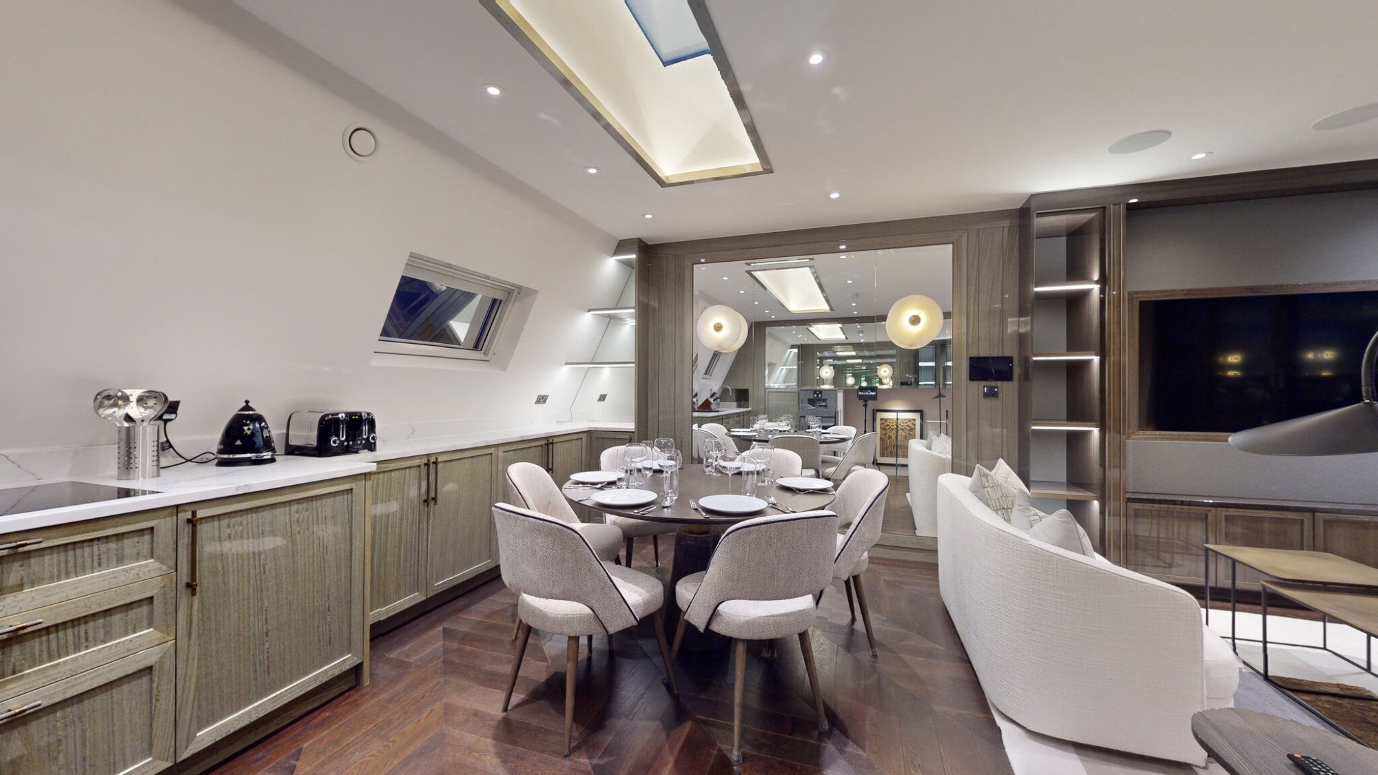 Flat Prince of Wales Terrace in Greater London