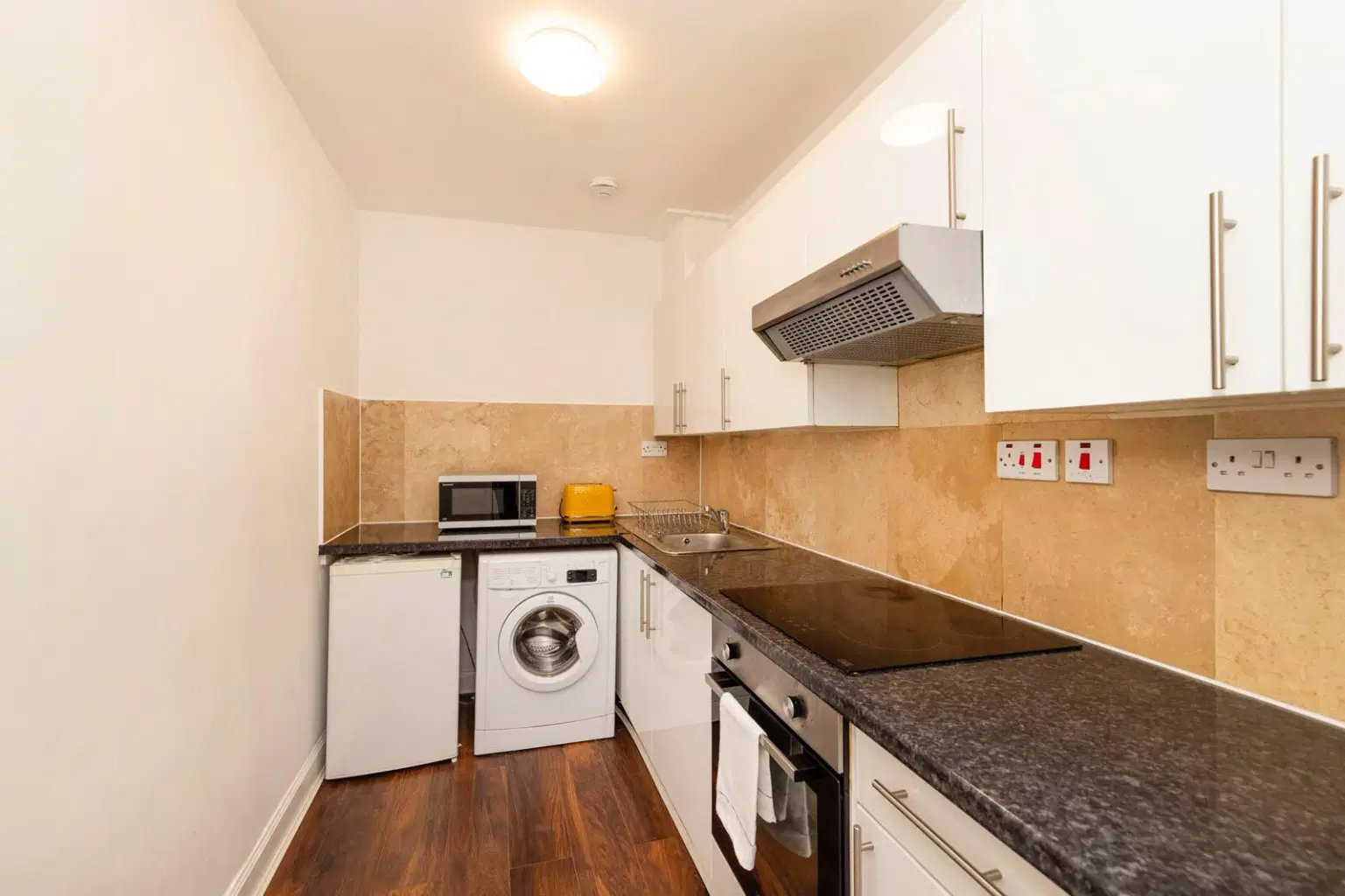 Flat Nicolson Street in City of Edinburgh