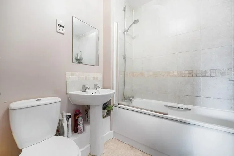 Flat Rubeck Close in Reigate and Banstead