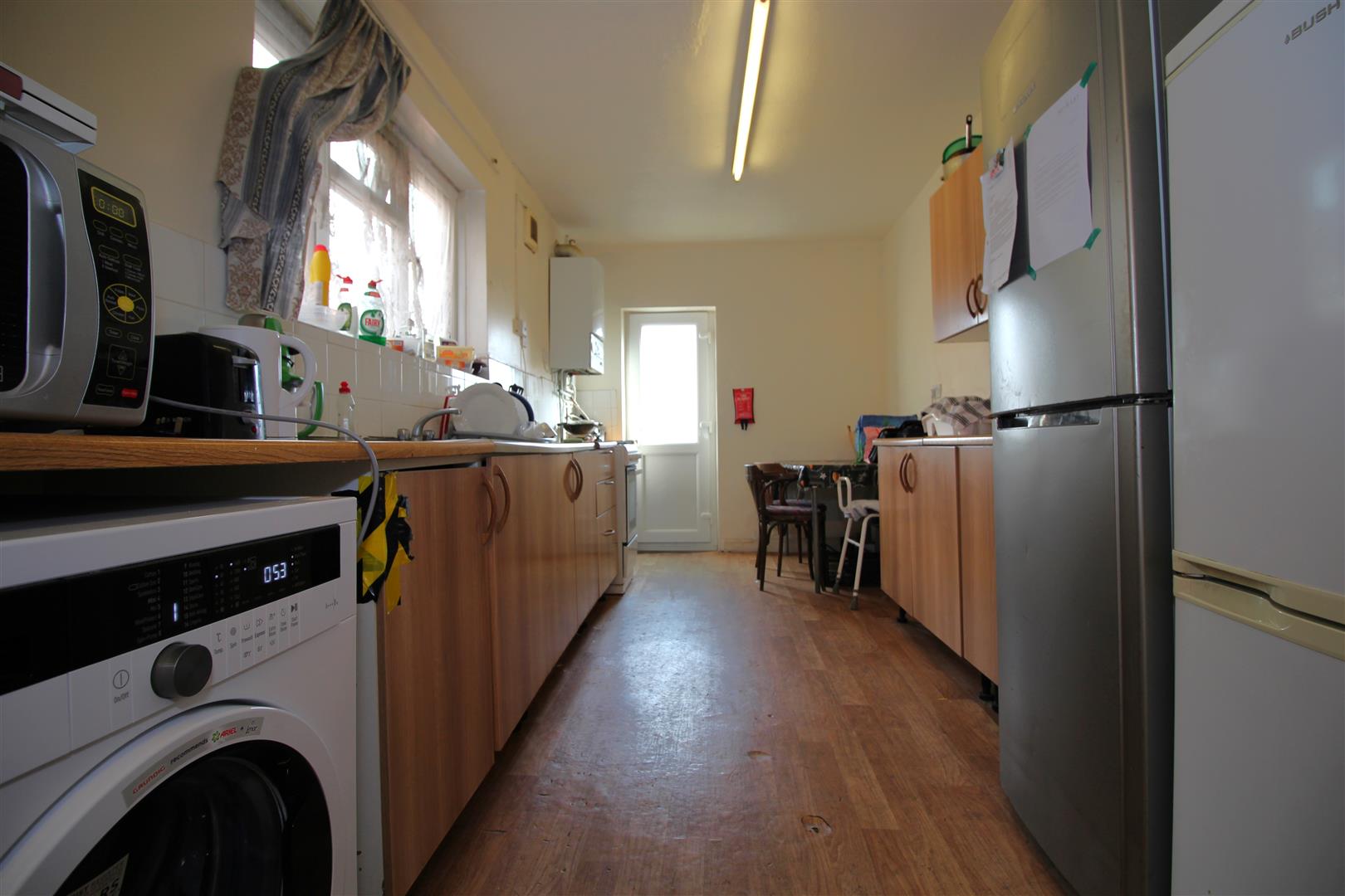 Flat St Peters Road in Leicester