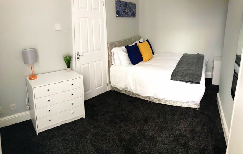 Room Leighton Street in Liverpool