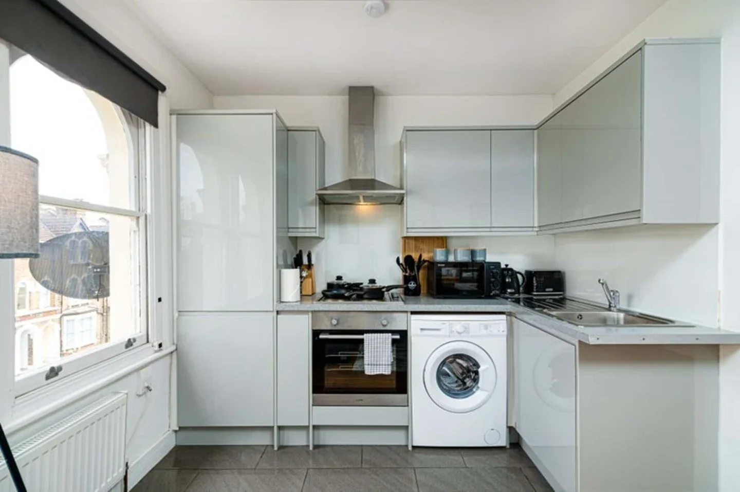 Flat Lowfield Road in Greater London