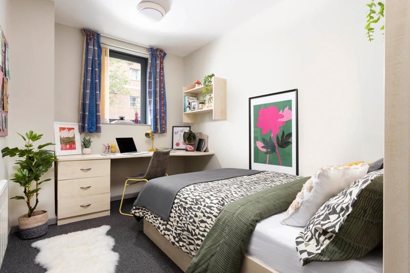 Room Berry Street in Manchester