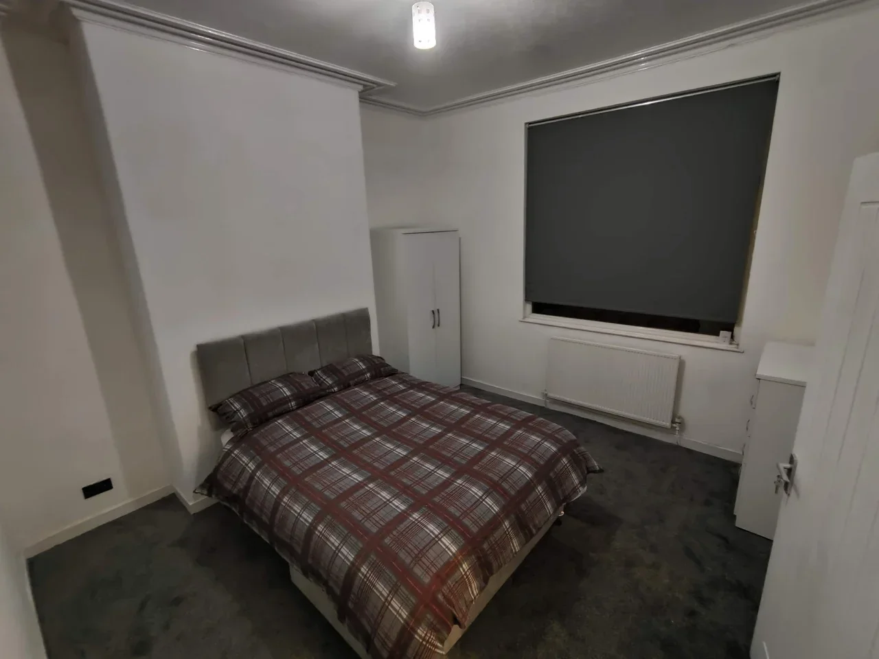 Room Deacon Road in Widnes