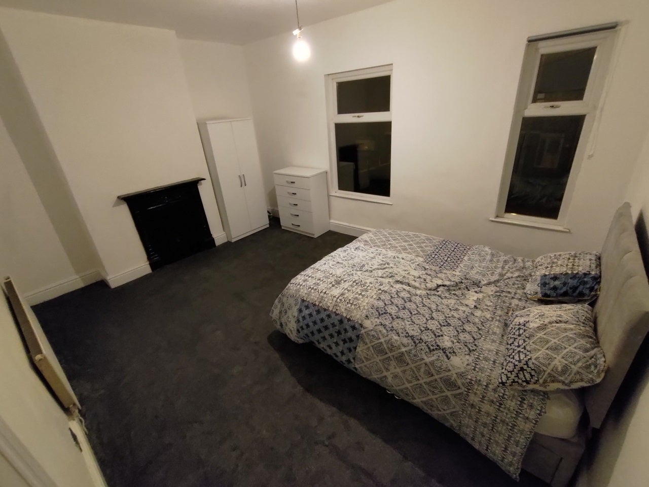Room Deacon Road in Widnes