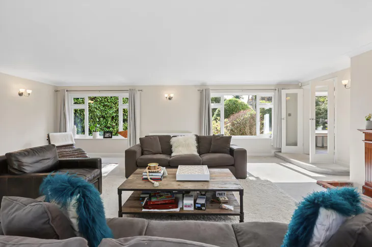 House Fairmile Park Road in Elmbridge