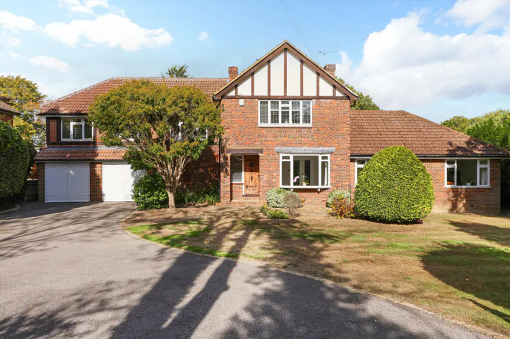 House Fairmile Park Road in Elmbridge