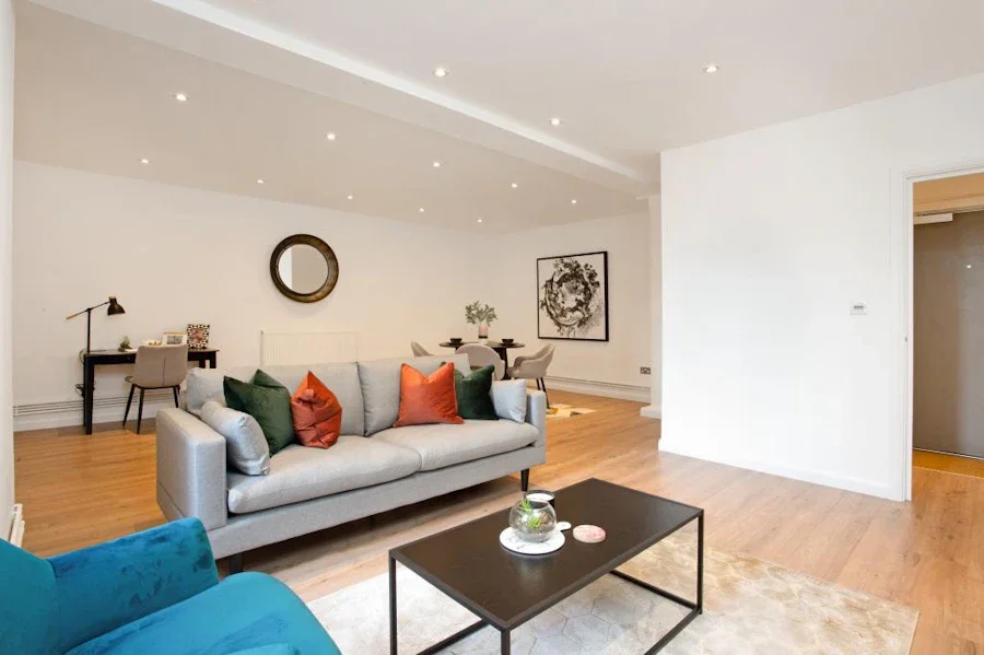 Flat Tyssen Street in London