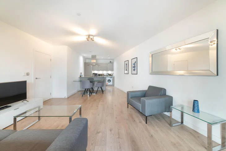 Flat Williamsburg Plaza in Greater London