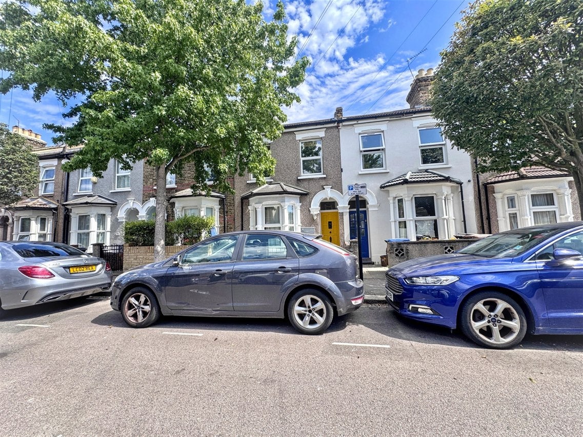 House Chichester Road in Greater London
