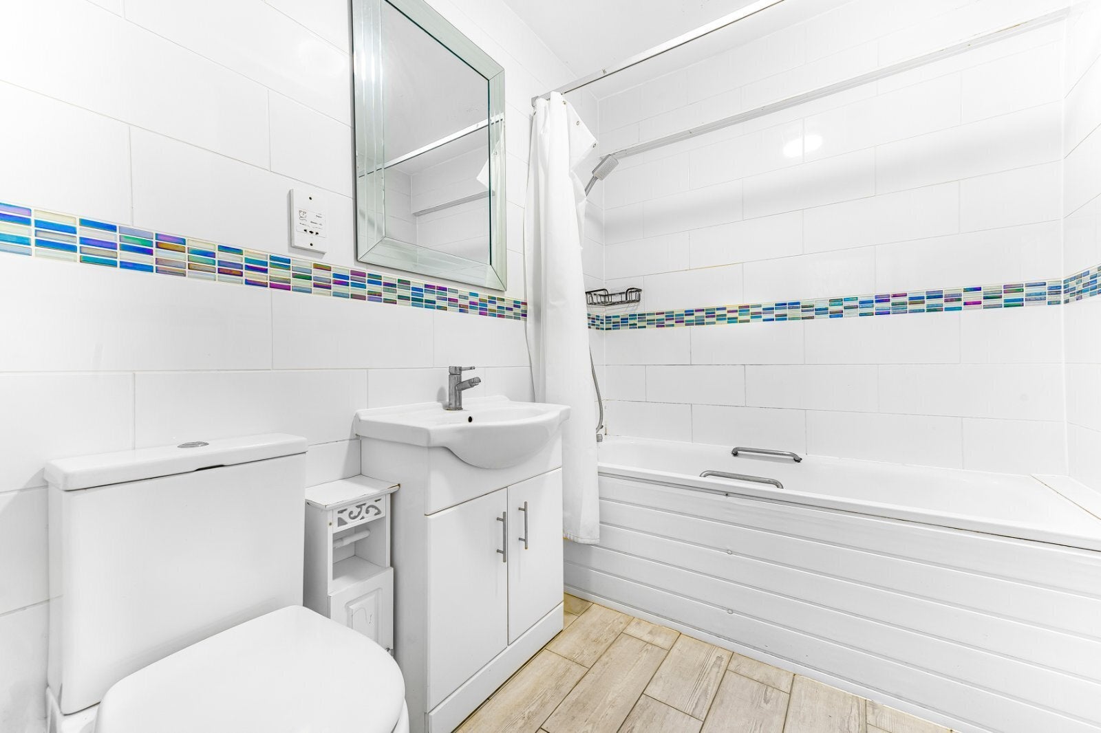 Flat Greville Street in Greater London