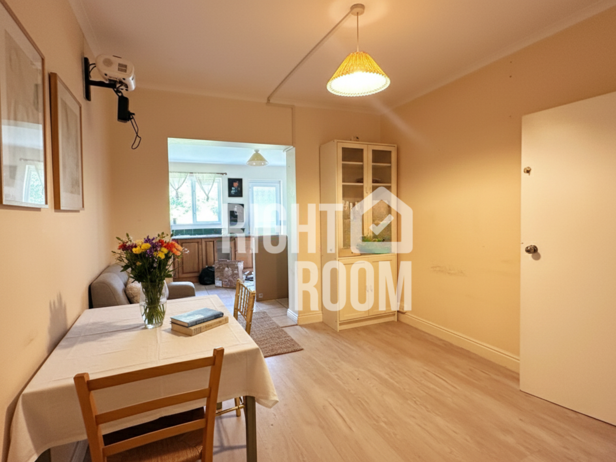Room Burgess Road in Southampton