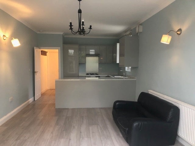 Flat St Asaph Road in Greater London