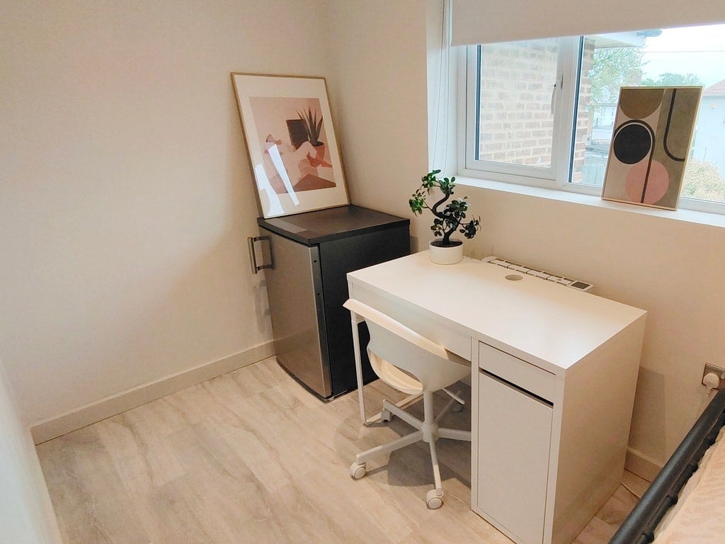 Room Addison Gardens in Greater London