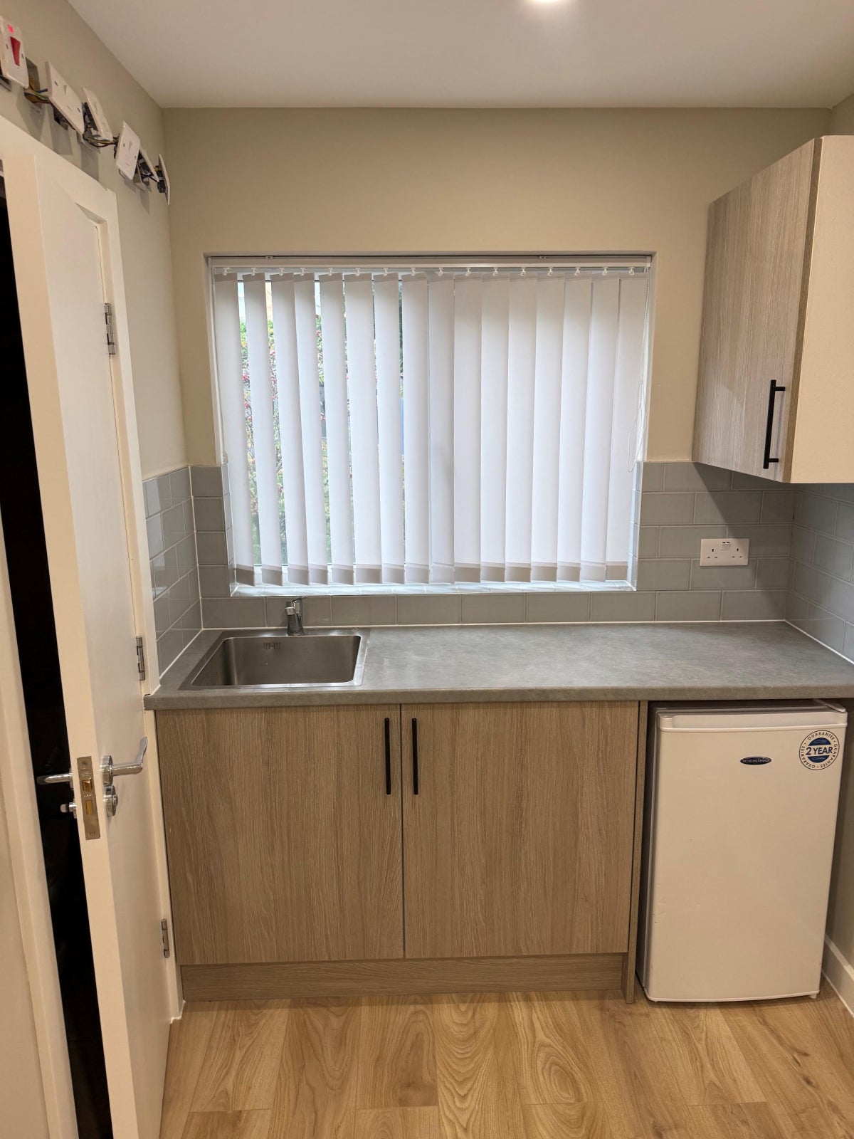 Flat Brooklands Road in Greater London