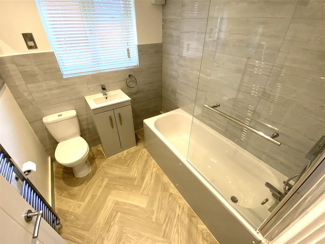 Flat Sedley Rise in Epping Forest