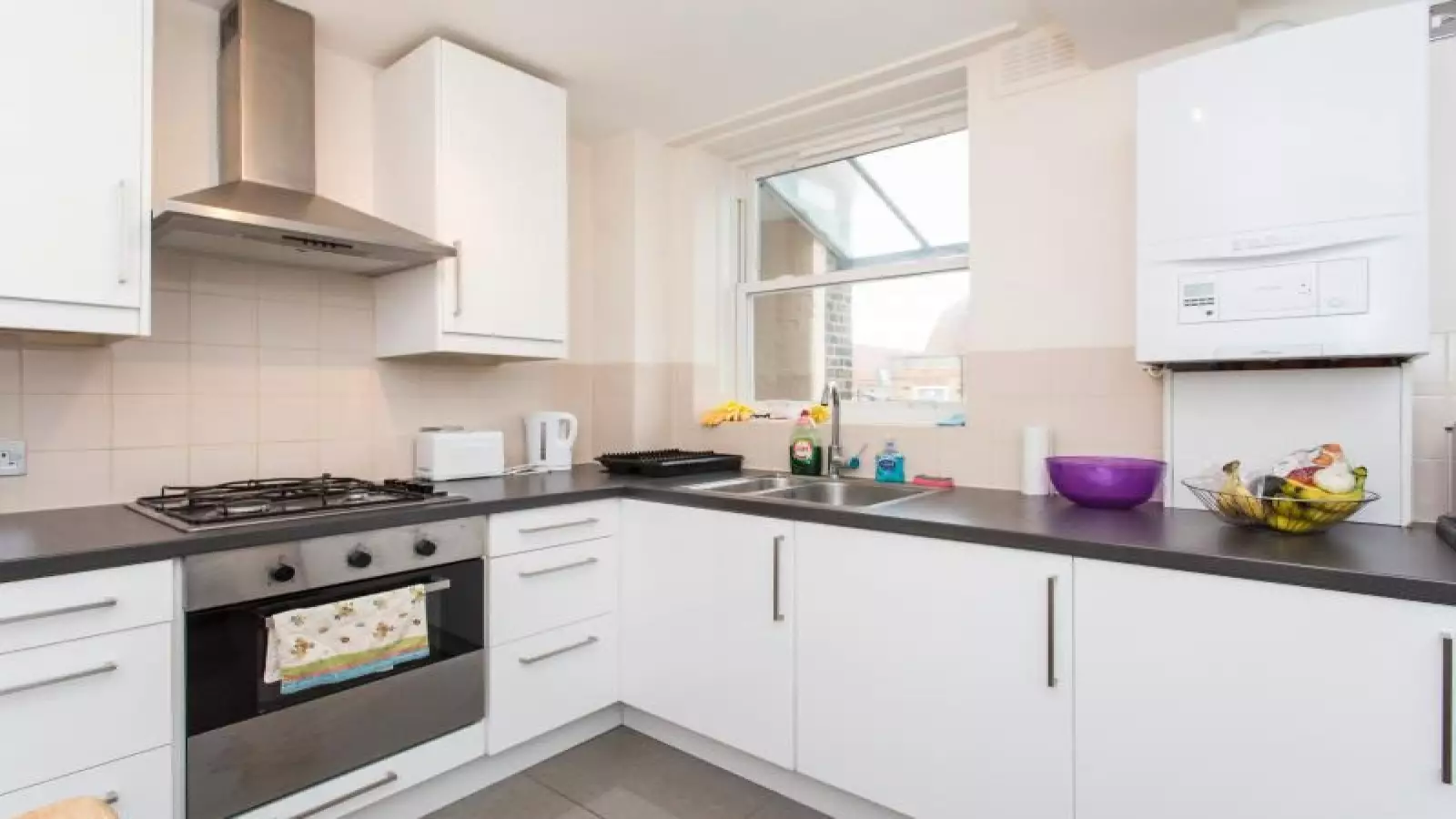 Flat Fulham Court in Greater London