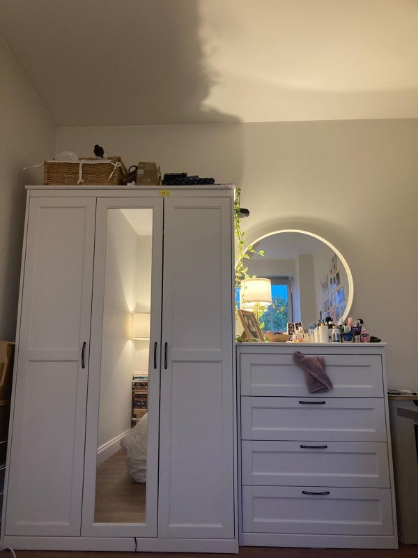 Room Thessaly Road in Greater London