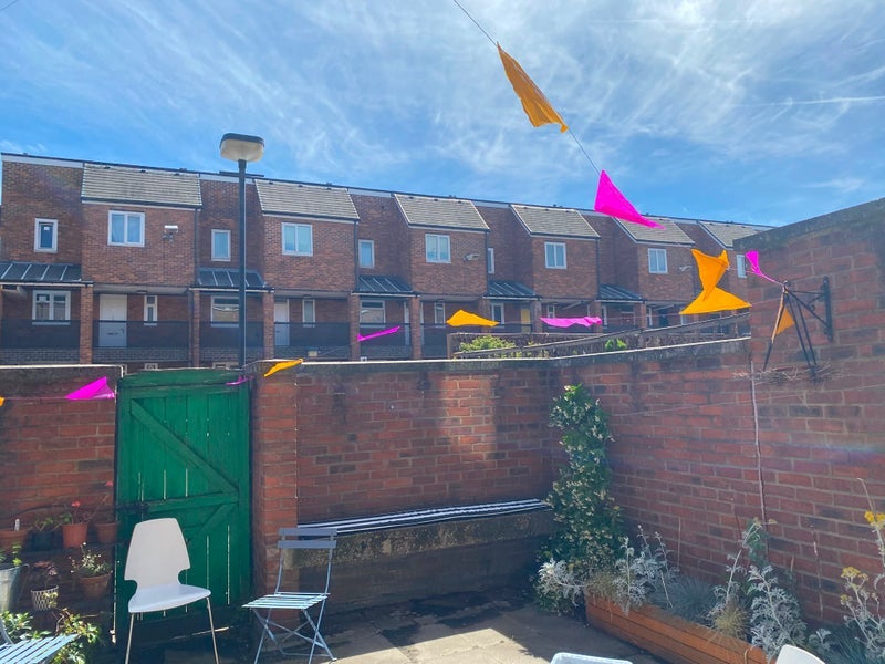 Room Crondall Street in Greater London
