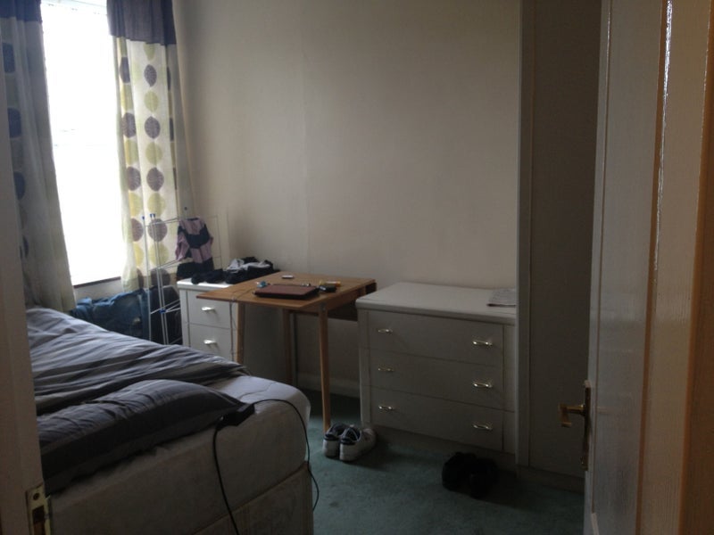 Room Harcourt Road in Greater London
