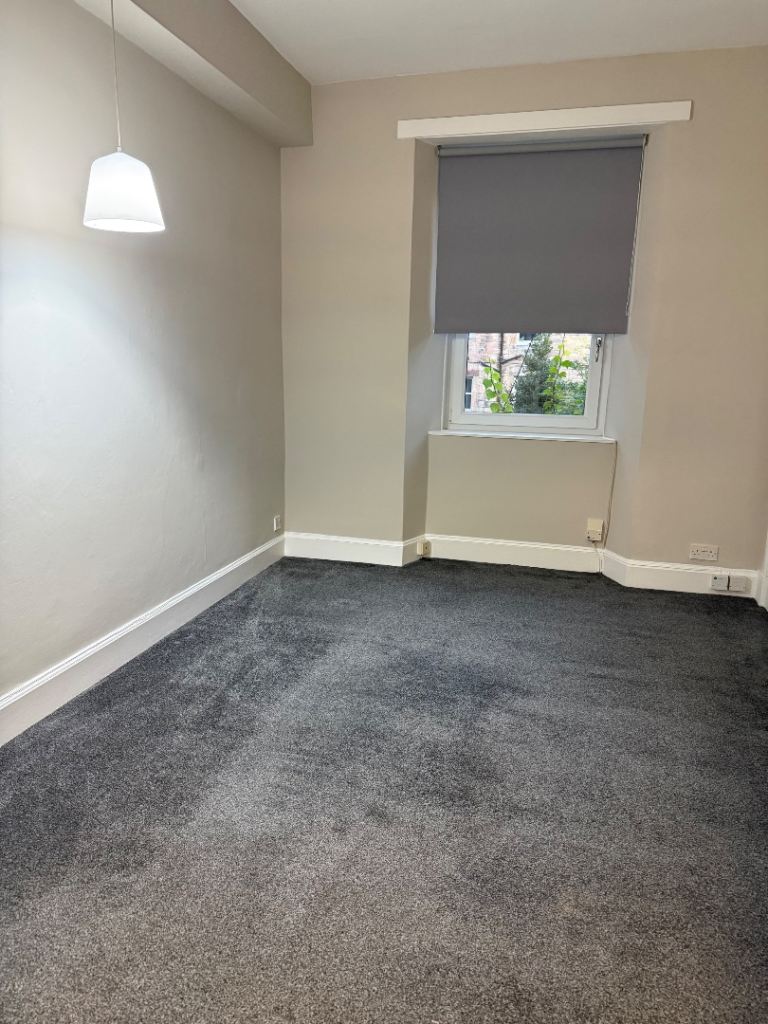 Flat Milton Street in City of Edinburgh