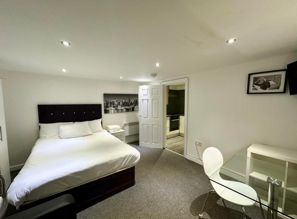Flat Woburn Place in Greater London