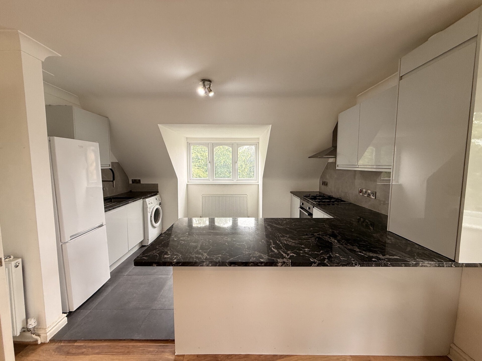 Flat Hagden Lane in Watford