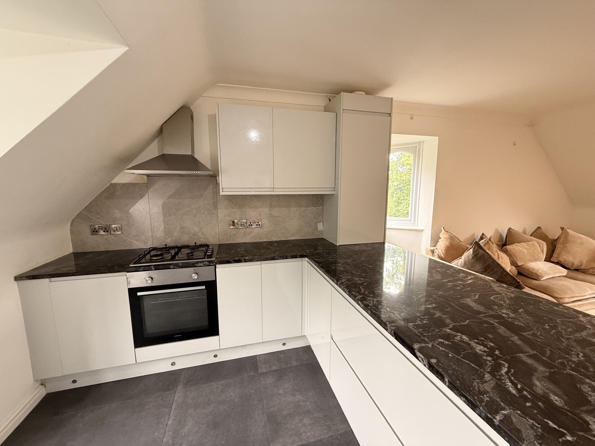 Flat Hagden Lane in Watford