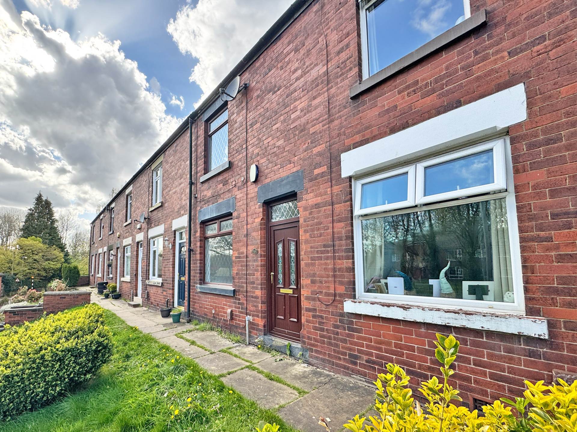 House Broad Lane in Milnrow