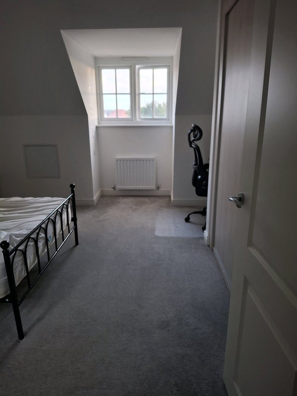 Room Ansell Street in Basildon