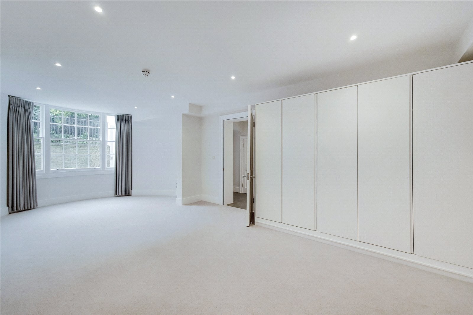 Flat Bedford Place in Greater London