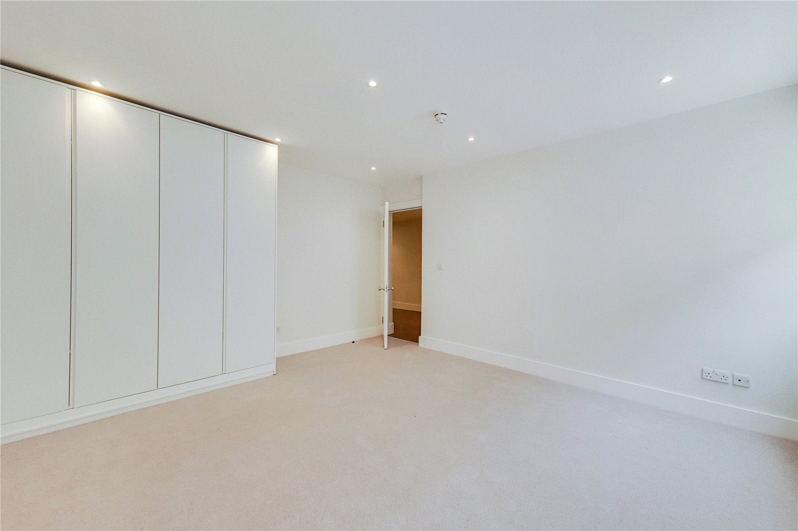 Flat Bedford Place in Greater London