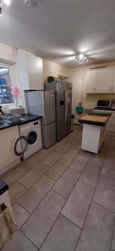 Room Priors Walk in Crawley