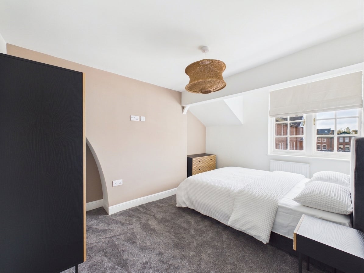 Room Saint Michaels Square in Gloucester