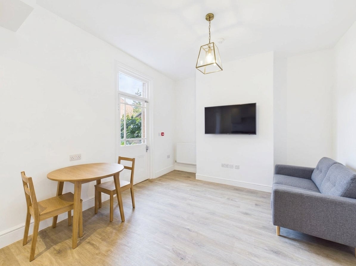 Room Saint Michaels Square in Gloucester