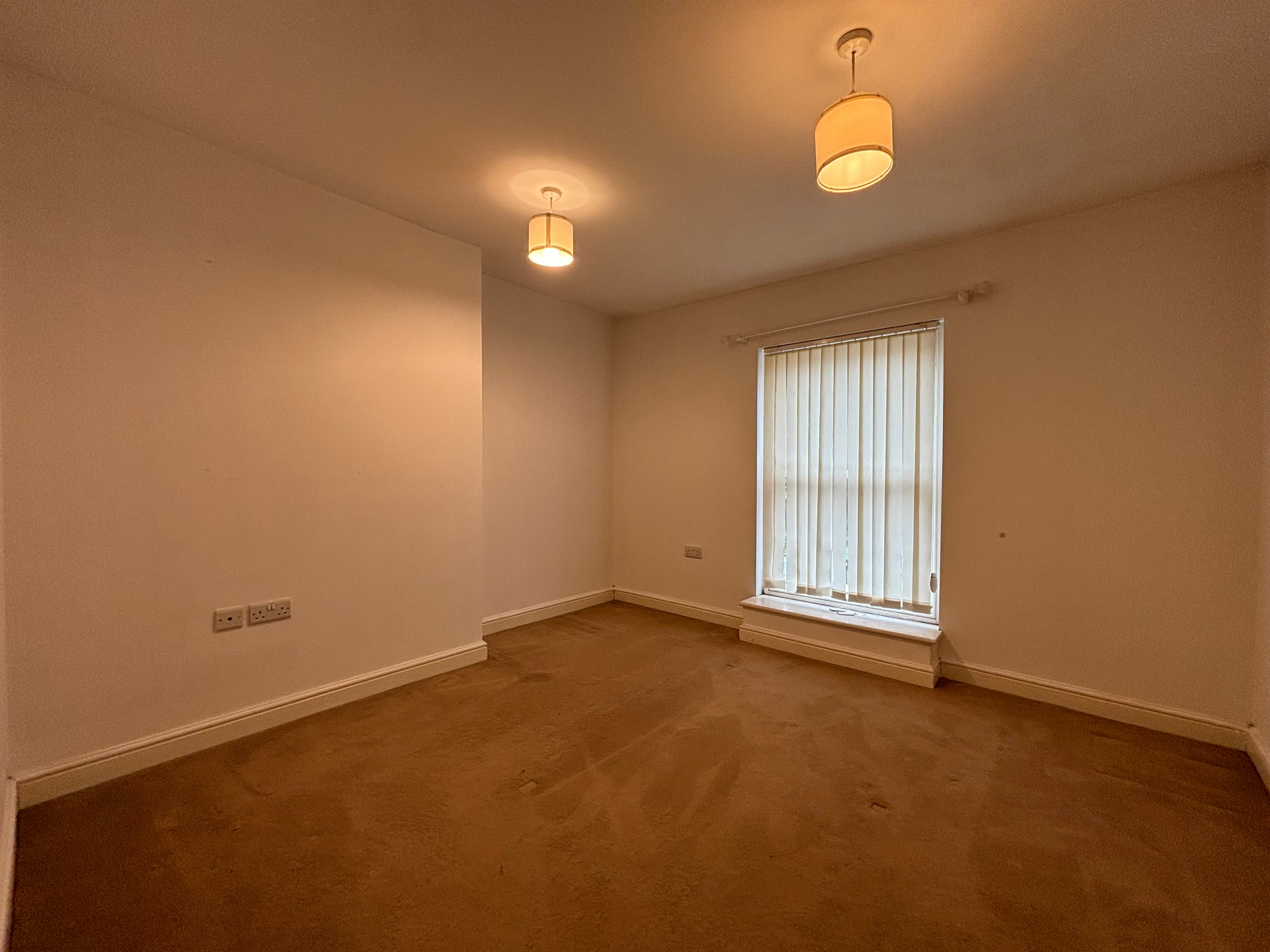Flat Bath Road in Cheltenham