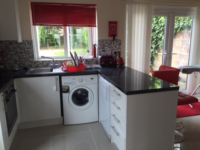 Room Rushetts Road in Crawley